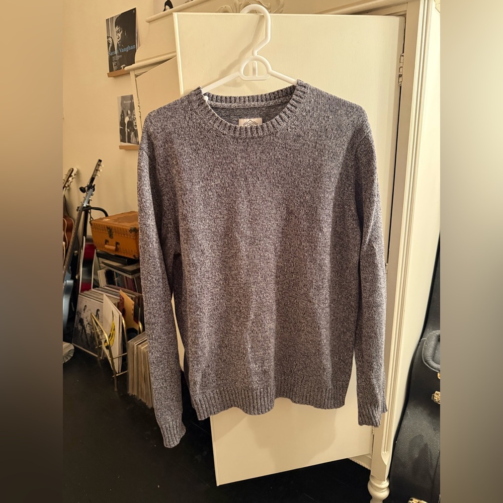 St. John's Bay Heathered Gray Crewneck Sweater